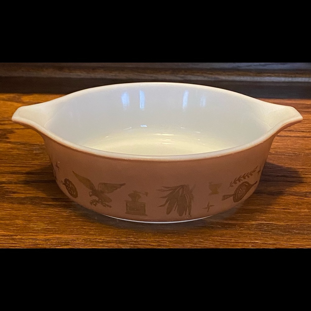 Vintage Pyrex Early American 471 1pt.